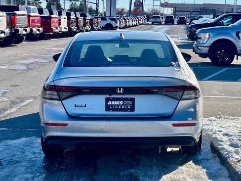 Used 2024 Honda Accord EX image 4