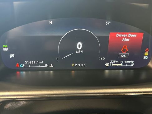 Used 2023 Lincoln Nautilus Reserve w/ Equipment Group 202A image 18