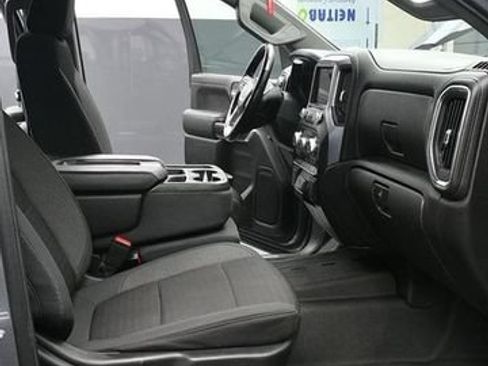 Used 2021 GMC Sierra 1500 SLE w/ X31 Off-Road Package AWD/4WD image 16