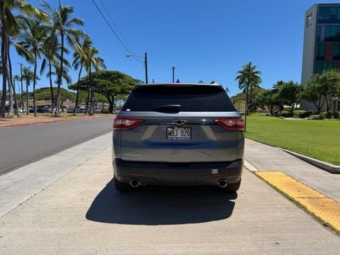Used 2020 Chevrolet Traverse RS w/ LPO, Floor Liner Package FWD image 4