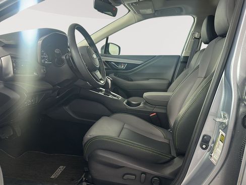 Used 2025 Subaru Outback Onyx Edition image 5