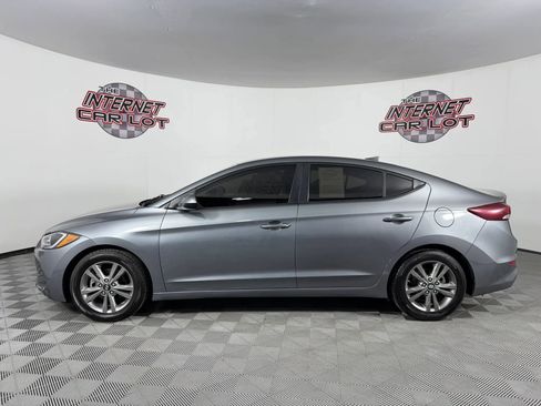Used 2018 Hyundai Elantra SEL w/ Cargo Package image 4