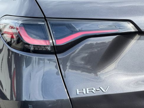 Used 2024 Honda HR-V LX image 12