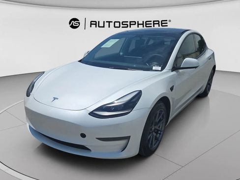 Used 2023 Tesla Model 3 Standard Range RWD image 4