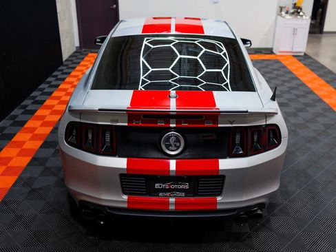 Used 2013 Ford Mustang Shelby GT500 RWD image 22
