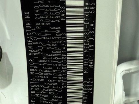 Used 2024 Toyota Corolla LE image 40