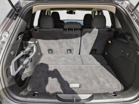 Used 2017 Jeep Cherokee Latitude w/ Cold Weather Group image 6