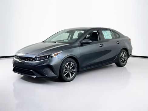 Used 2023 Kia Forte LXS image 1