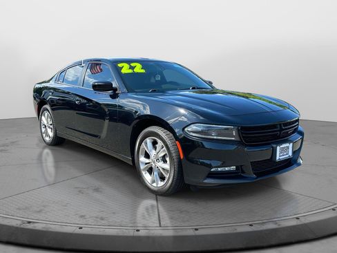 Used 2022 Dodge Charger SXT w/ Navigation & Travel Group AWD/4WD image 1