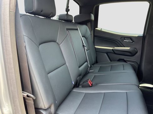 Used 2025 GMC Canyon Elevation w/ Convenience Package image 19