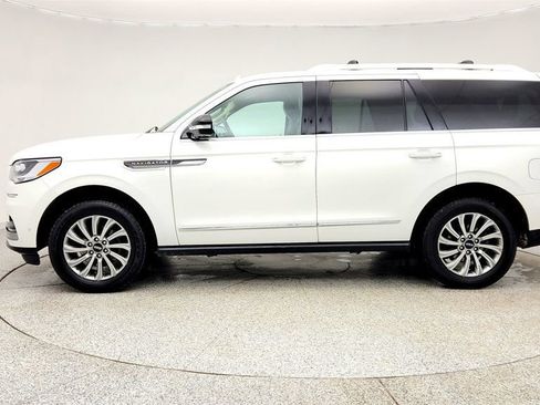 Used 2023 Lincoln Navigator 4WD image 8