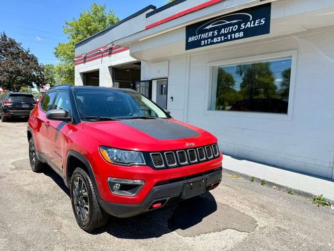 Used 2020 Jeep Compass Trailhawk AWD/4WD image 6
