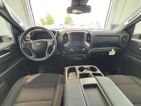 New 2026 Chevrolet Silverado 2500 Custom w/ Custom Value Package AWD/4WD image 10