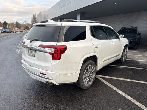 Used 2022 GMC Acadia Denali w/ Denali Technology Package image 3