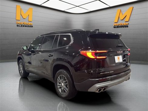 Used 2025 GMC Acadia Elevation image 6