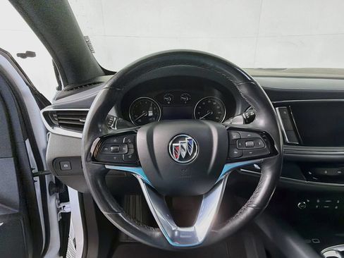 Used 2024 Buick Enclave Essence FWD image 11