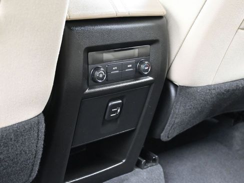 Used 2023 Chevrolet Traverse LS image 32