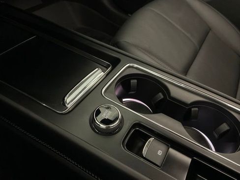 Used 2025 Lincoln Corsair Reserve image 23