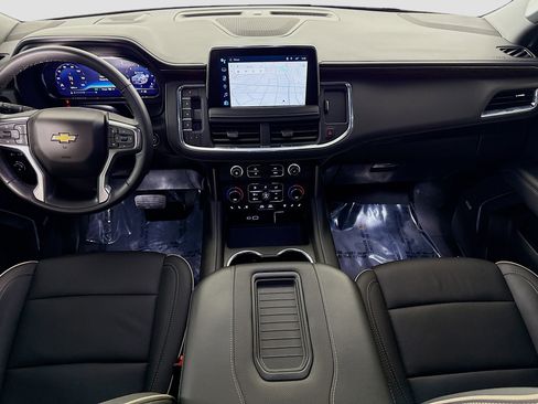 Used 2024 Chevrolet Suburban Premier image 24