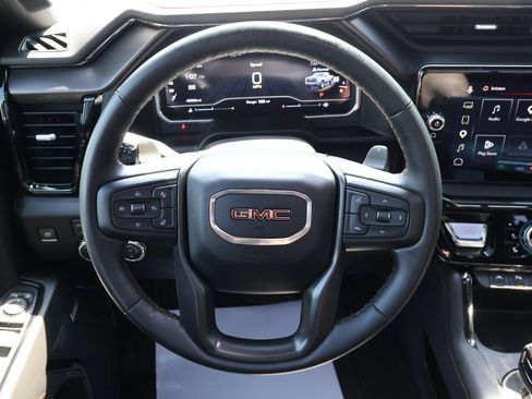 Used 2023 GMC Sierra 1500 AT4 w/ AT4 Preferred Package AWD/4WD image 17