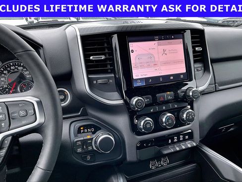 Used 2025 RAM 1500 Big Horn AWD/4WD image 6