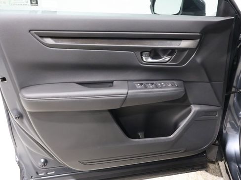 Used 2025 Honda CR-V EX image 12