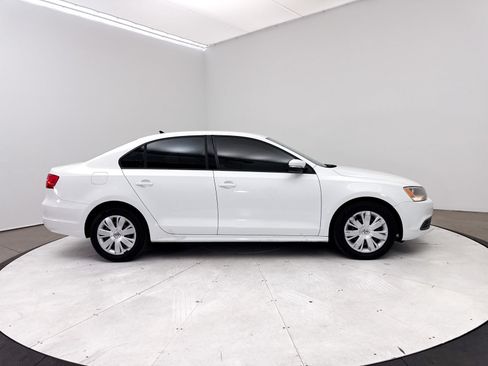 Used 2014 Volkswagen Jetta SE FWD image 25