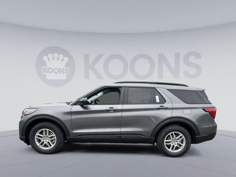 New 2026 Ford Explorer Active AWD/4WD image 2