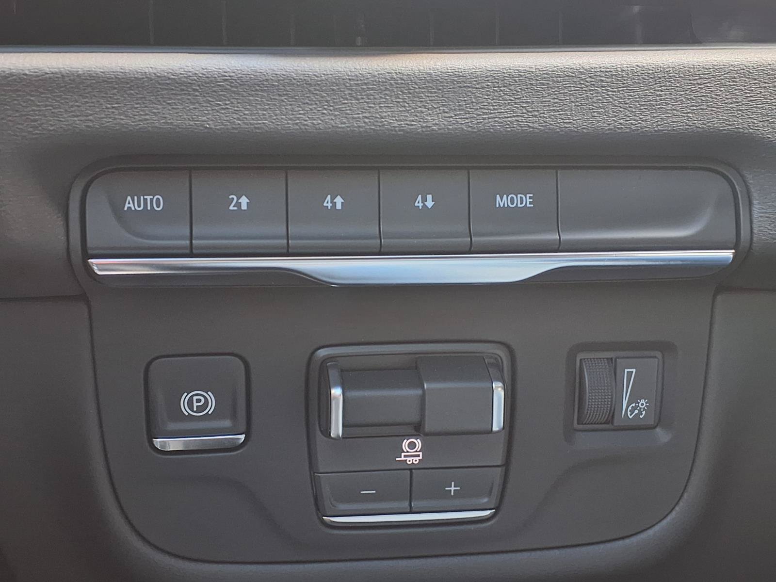 Used 2026 Cadillac Escalade Sport w/ LPO, ONYX Package AWD/4WD image 8