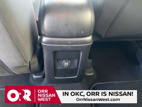 Used 2018 Dodge Journey SE w/ Popular Equipment Group image 18