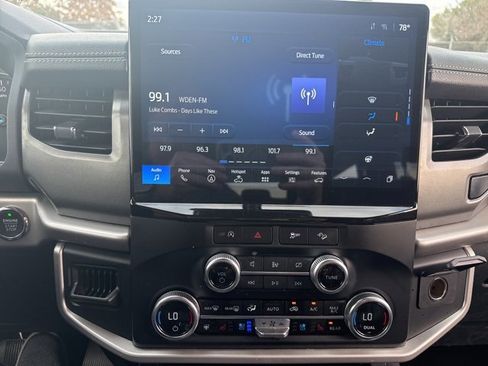 Used 2024 Ford Expedition Max XLT image 17