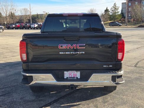 New 2026 GMC Sierra 1500 SLE w/ Preferred Package image 13