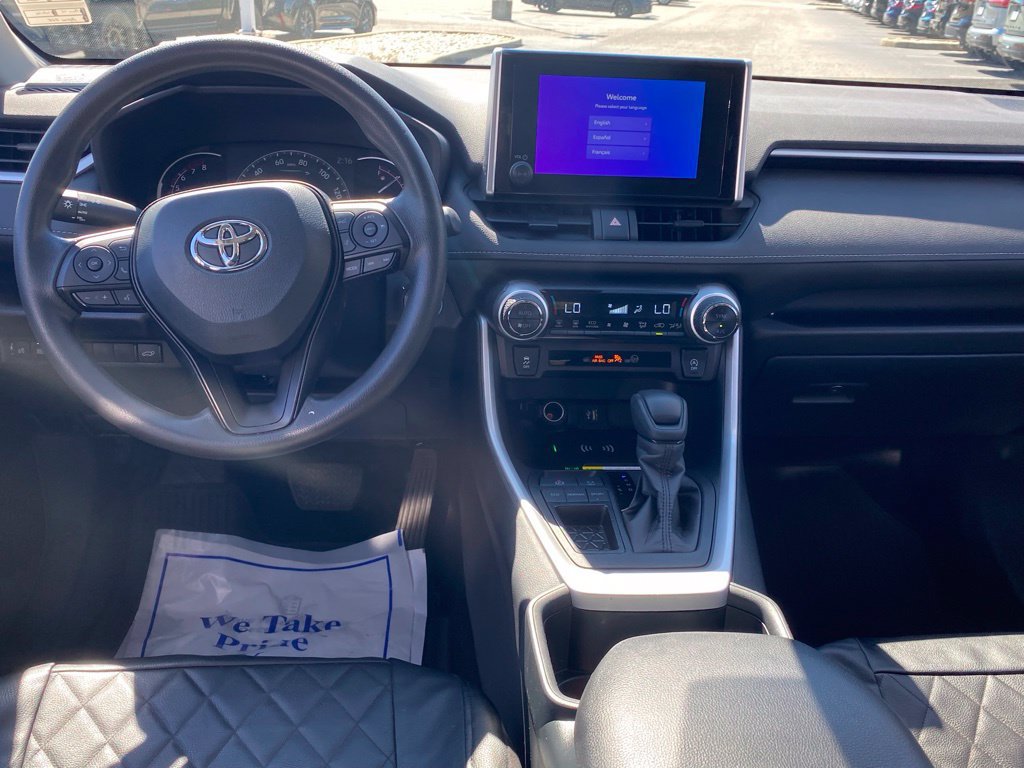 Used 2025 Toyota RAV4 XLE w/ Convenience Package FWD image 8