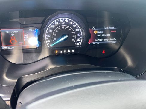 Used 2021 Ford Ranger Lariat w/ Equipment Group 501A High image 10