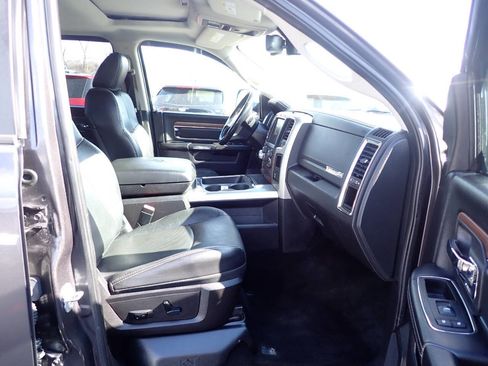 Used 2015 RAM 1500 Laramie w/ Convenience Group image 12