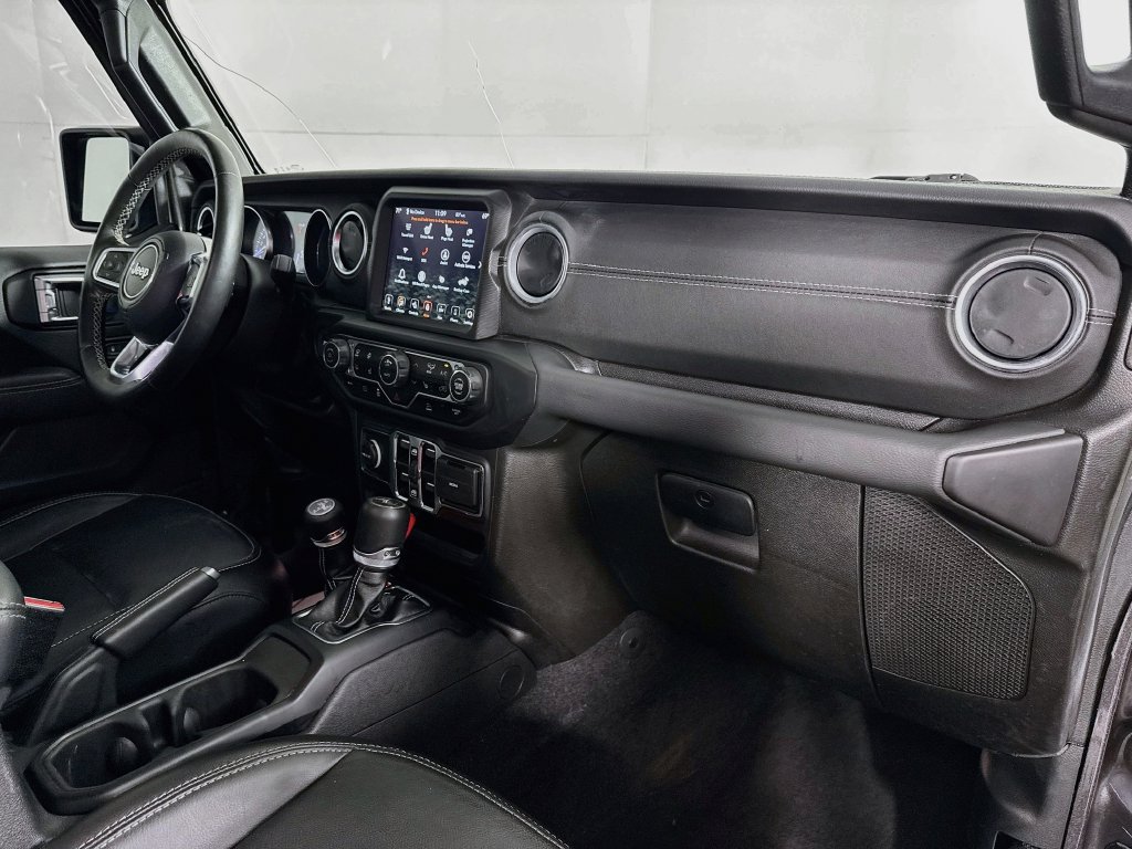 Used 2023 Jeep Wrangler Unlimited Sahara w/ Cold Weather Group AWD/4WD image 36