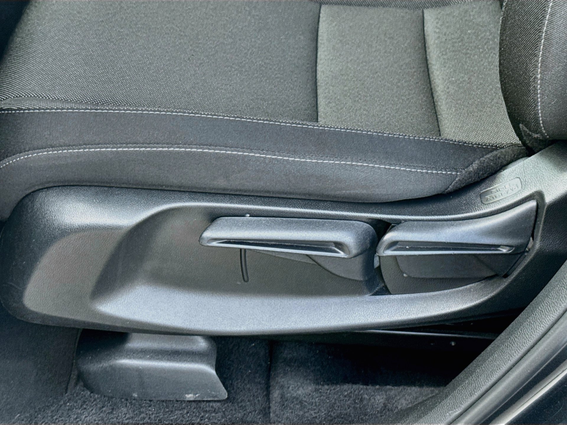 Certified 2025 Honda CR-V LX image 26