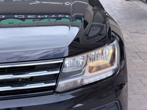 Used 2020 Volkswagen Tiguan SE w/ Panoramic Sunroof Package image 59