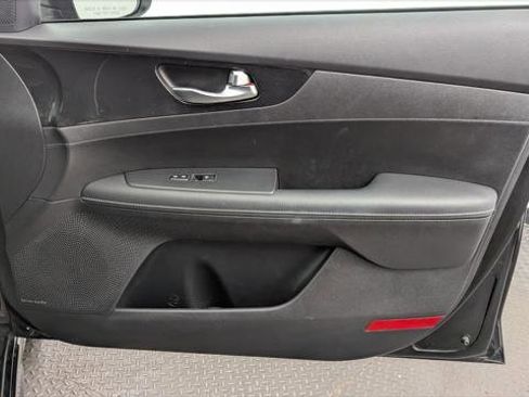 Used 2023 Kia Forte GT-Line w/ GT-Line Premium Package FWD image 22