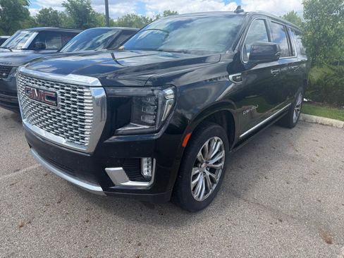 Used 2021 GMC Yukon XL Denali w/ Denali Premium Package AWD/4WD image 1
