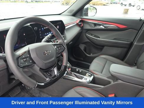 Used 2025 Chevrolet TrailBlazer RS w/ Convenience Package FWD image 11