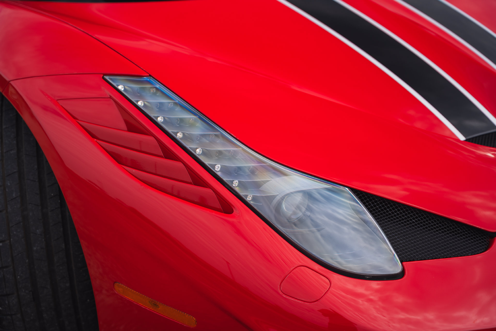 Used 2014 Ferrari 458 Speciale Coupe RWD image 13