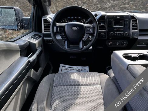 Used 2017 Ford F150 XLT AWD/4WD image 5