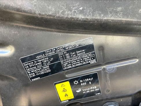 Certified 2023 Volvo XC90 B5 Core w/ Protection Package Premier image 32