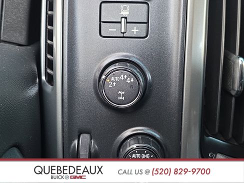 Used 2018 Chevrolet Silverado 1500 LT w/ All Star Edition AWD/4WD image 24