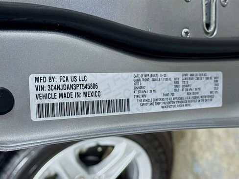 Used 2023 Jeep Compass Sport image 34