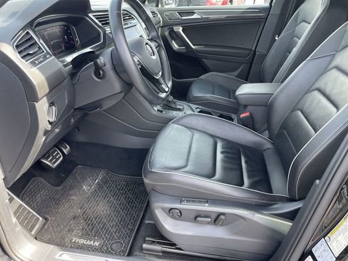 Used 2021 Volkswagen Tiguan SEL Premium R-Line image 10