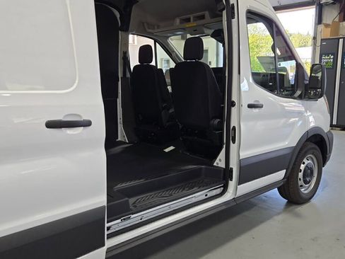 New 2026 Ford Transit 250 148 Medium Roof image 12