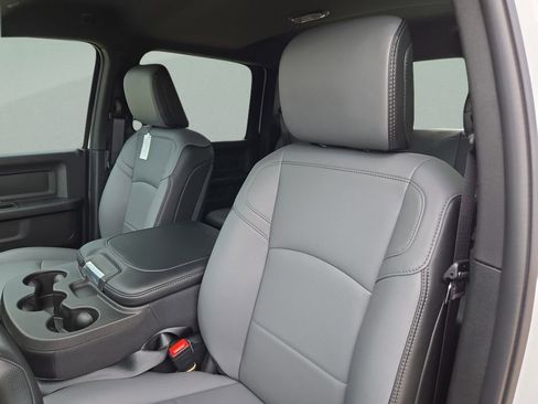 New 2026 RAM 2500 Tradesman w/ Commercial Features Package AWD/4WD image 16