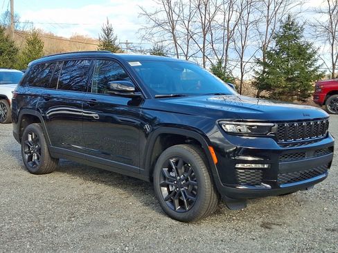 New 2025 Jeep Grand Cherokee L Limited image 2